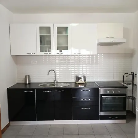 Sunny Brownie Apartment *
